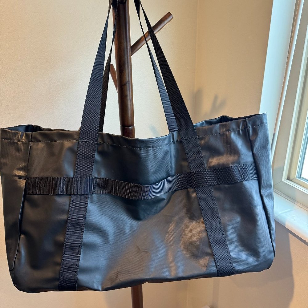 AWAY FAR 45L Lightweight Water Resistant Tote Bag - Black- New Without Tag !